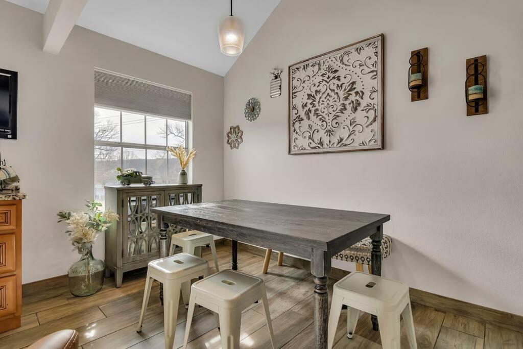 Fall Creek Condo Near The Strip! 브랜슨 외부 사진
